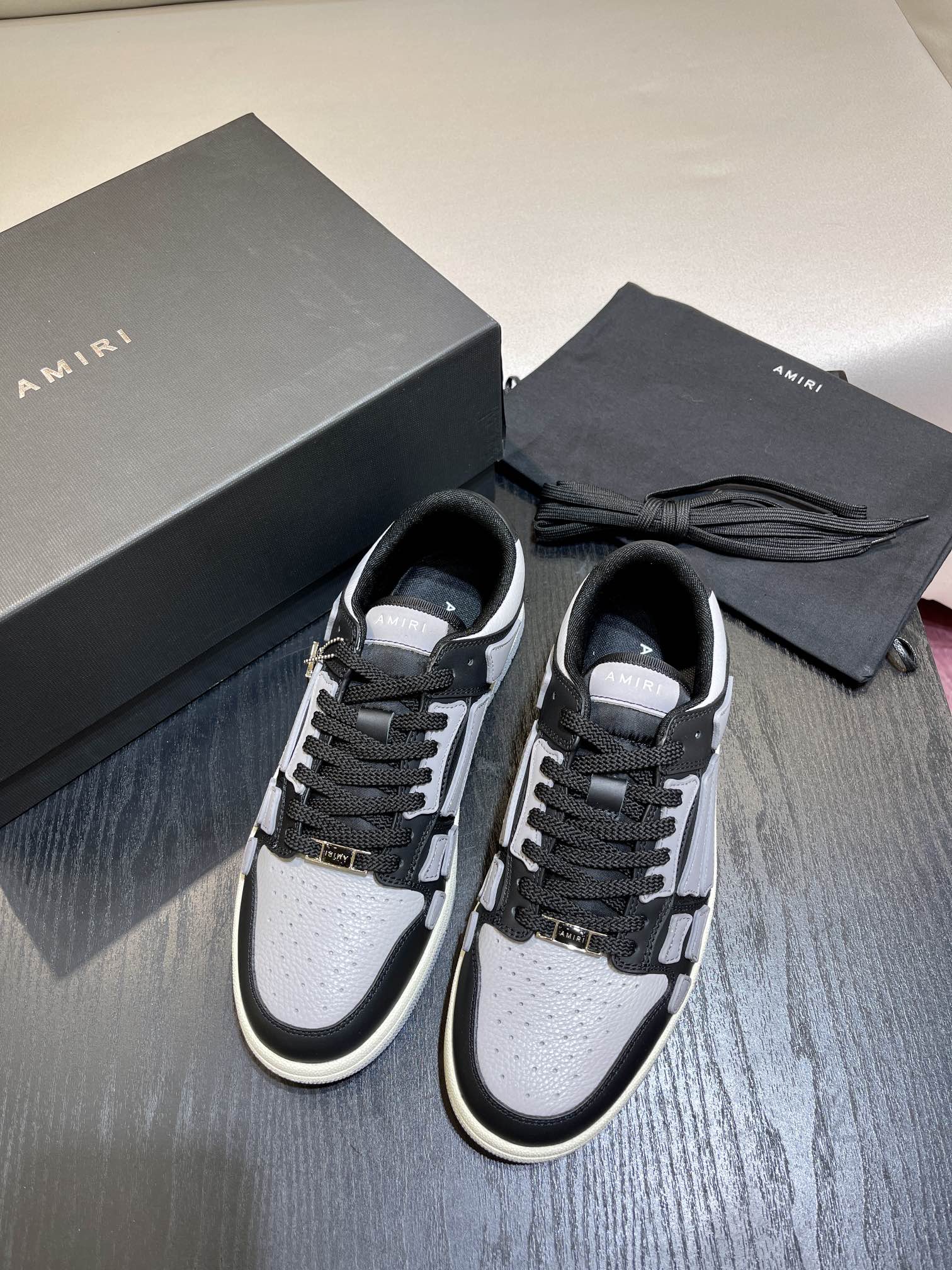 Amiri Leather Low-Top Fashion Sneakers - Casual Sports Shoes