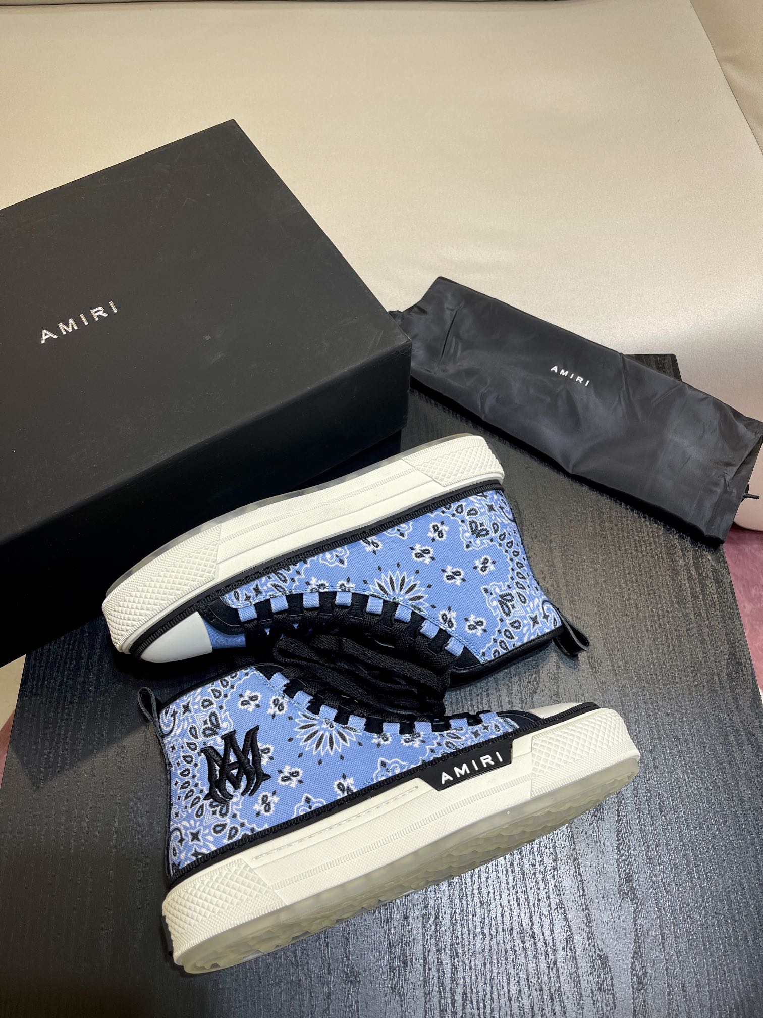 Men's Amiri Canvas and Leather Stars Court High Top Sneakers Shoes