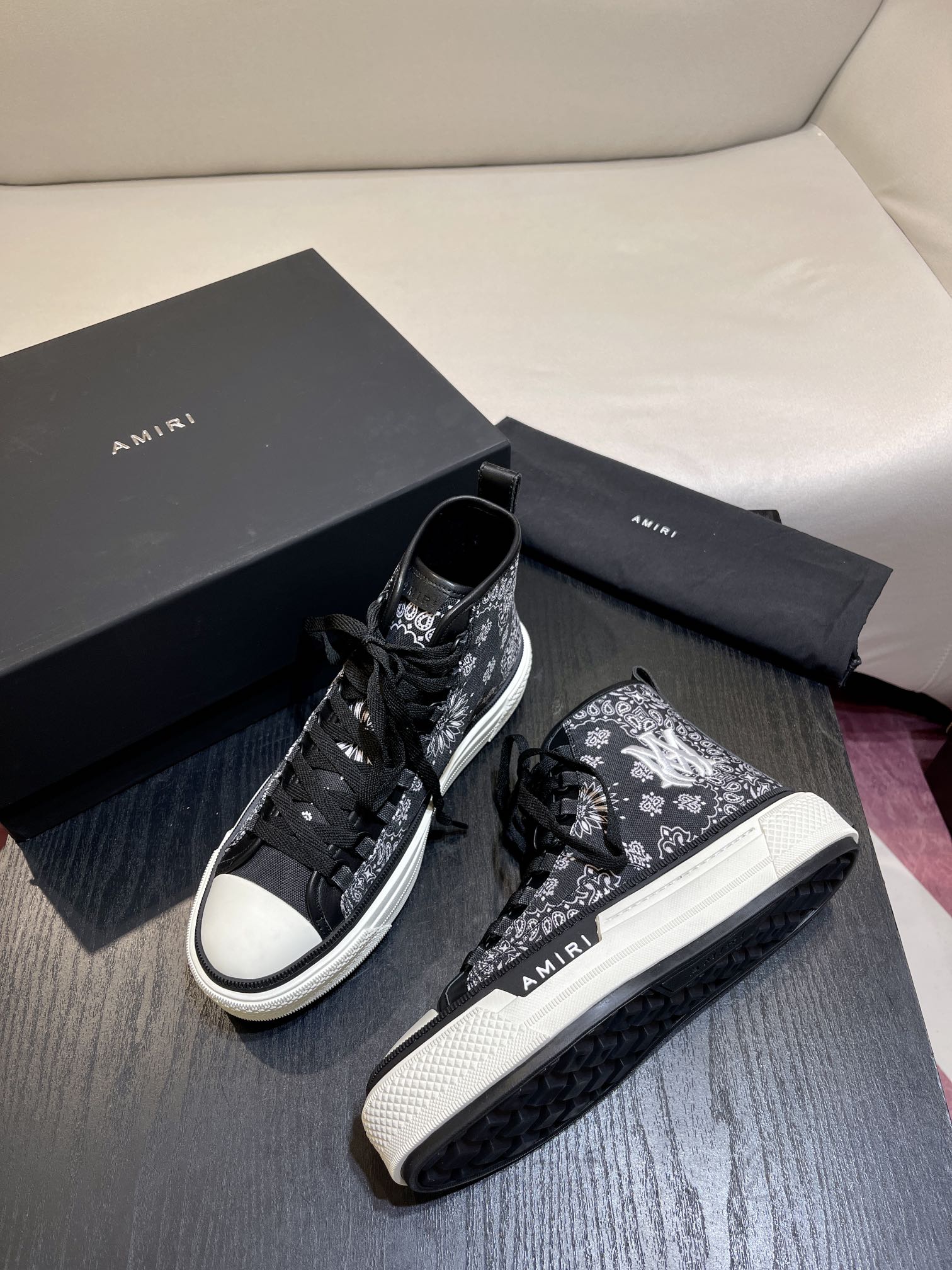 Men's Amiri Canvas and Leather Stars Court High Top Sneakers Shoes