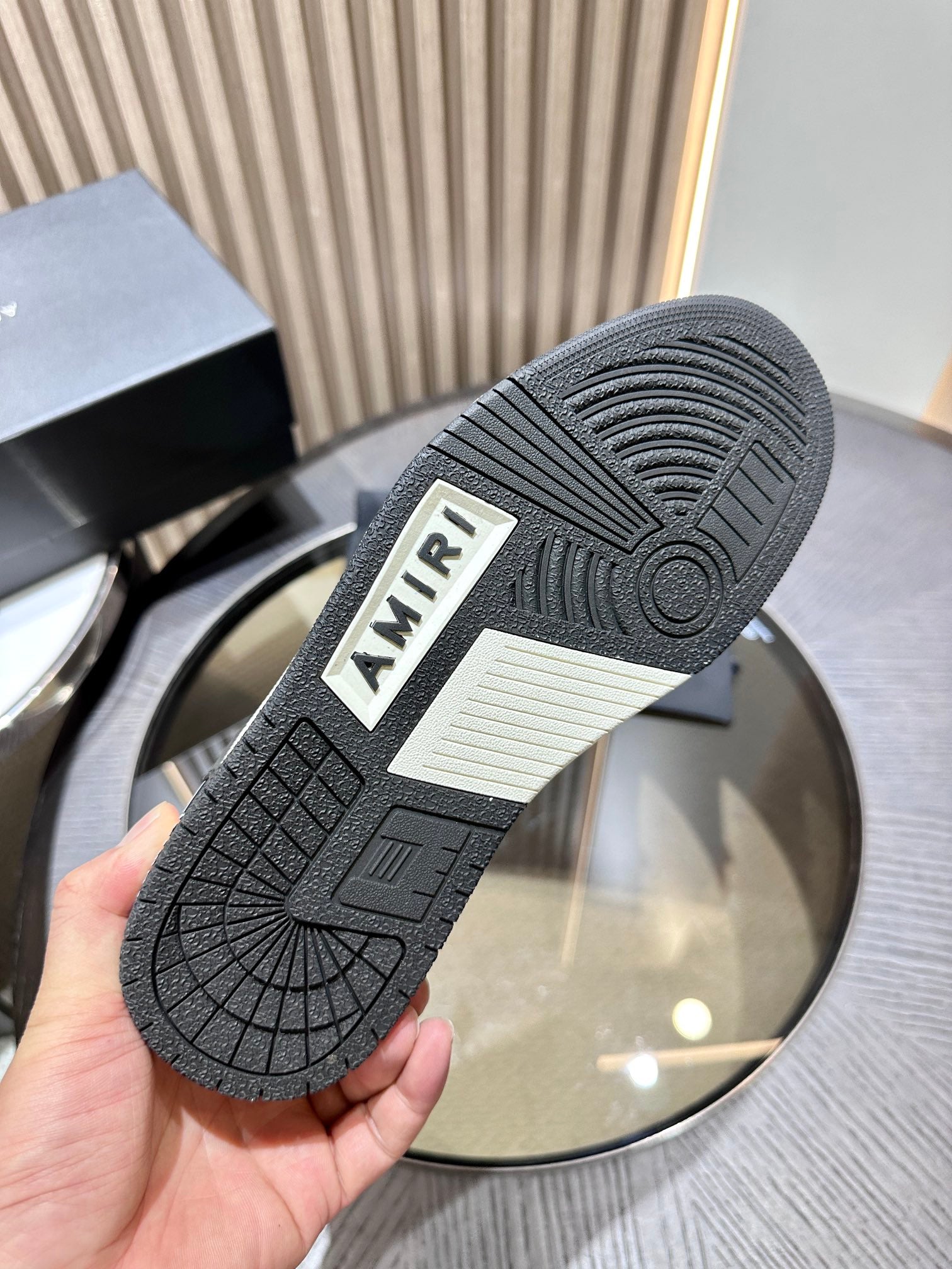 Amiri Leather Low-Top Fashion Sneakers - Casual Sports Shoes