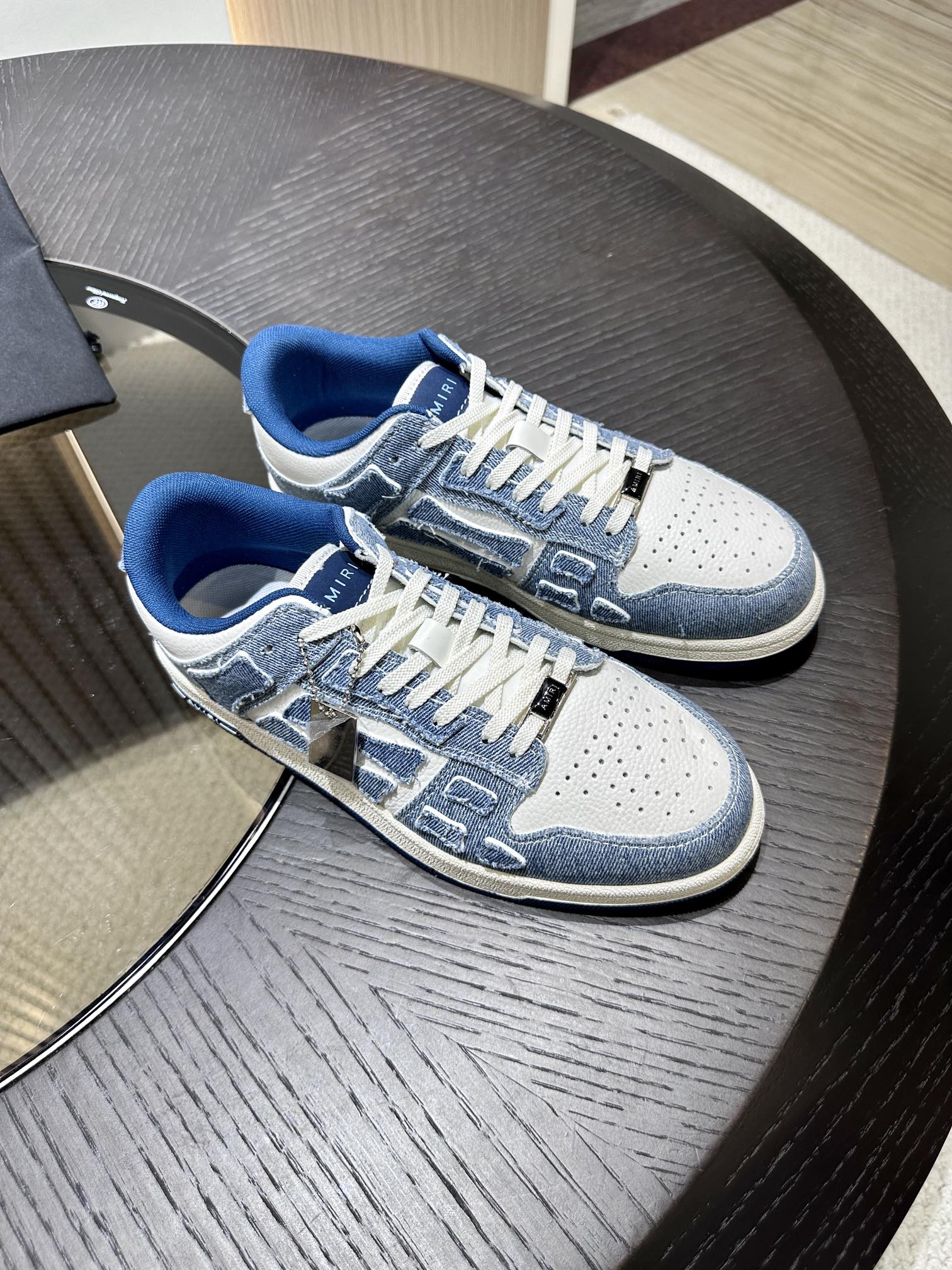 Amiri Leather Low-Top Fashion Sneakers - Casual Sports Shoes