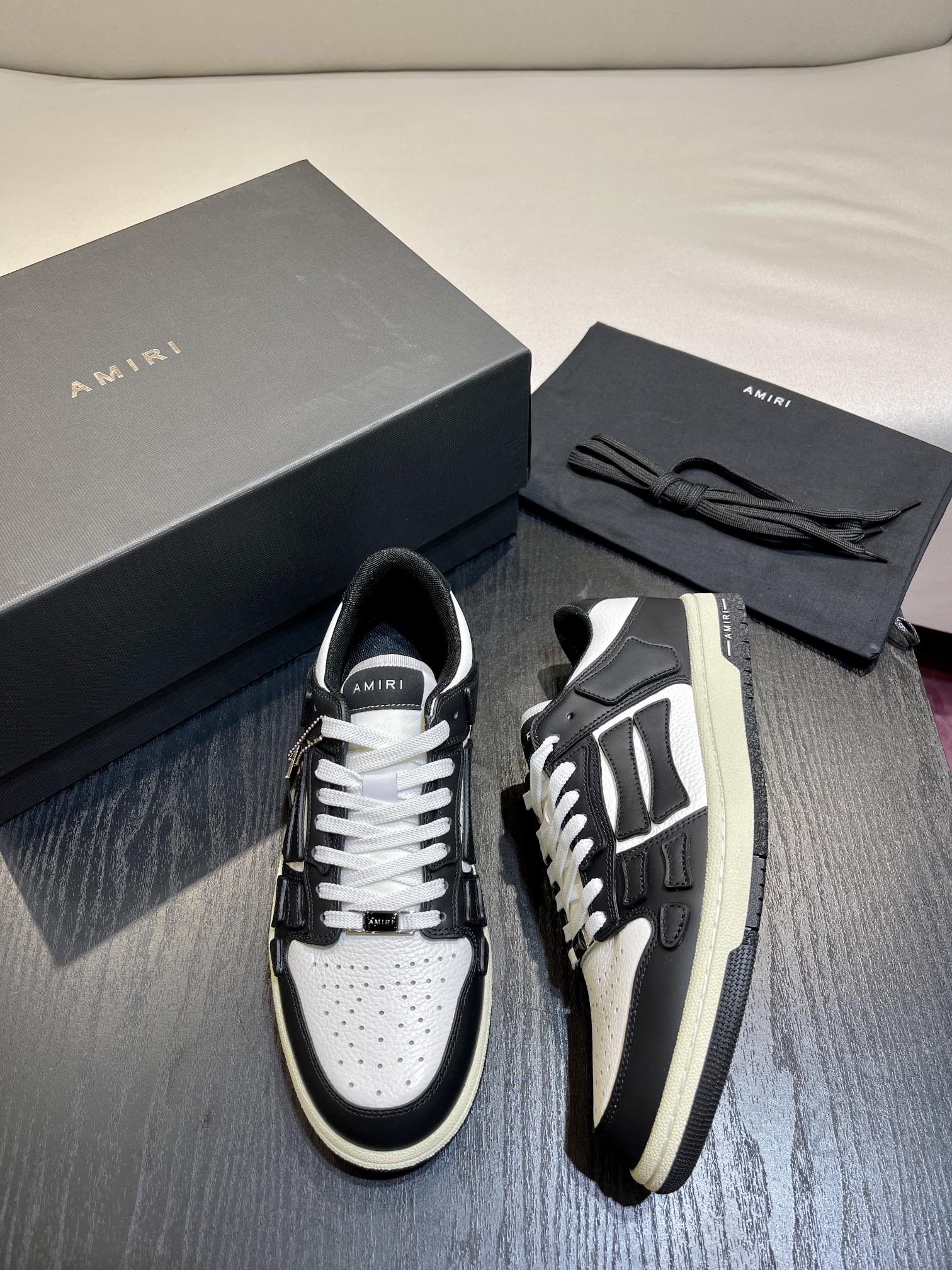 Amiri Leather Low-Top Fashion Sneakers - Casual Sports Shoes